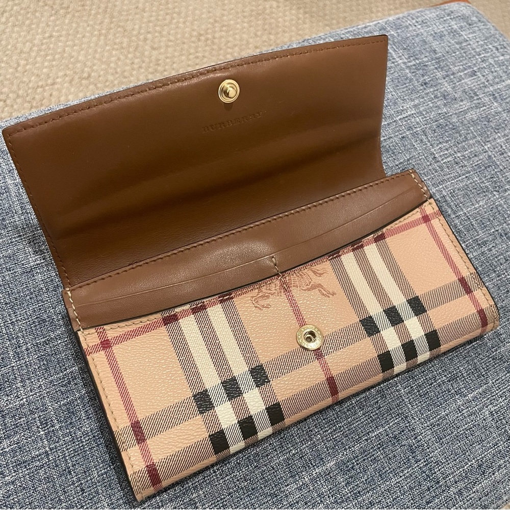 Burberry Wallet - Picture 3 of 12